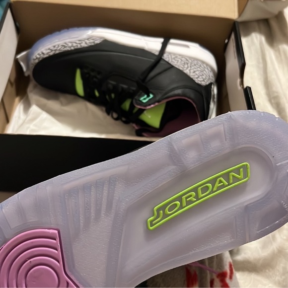 Jordan 3’s - Picture 3 of 3